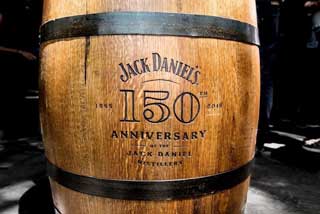 Jack Daniels, celebra Aniversario 150 de su Destilera, con lanzamiento a nivel mundial del primer Barrel Hunt
