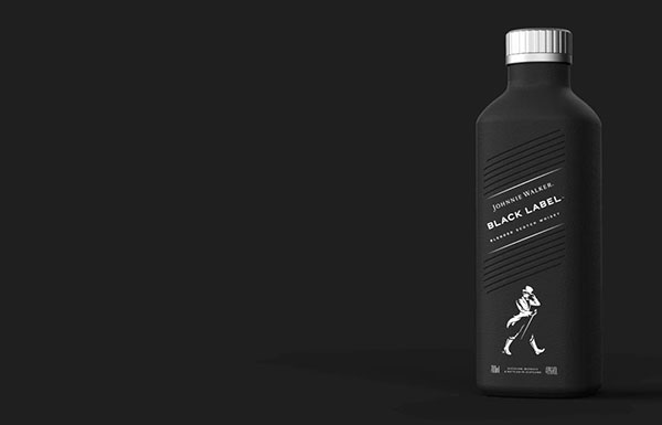 Johnnie Walker | La marca prepara el lanzamiento de la primera botella hecha 100% con papel