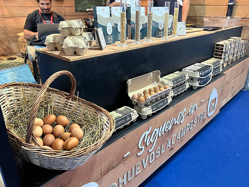 Fotos de la feria Food Service 2025, los Premio Fuego y el Almuerzo de la Fegach