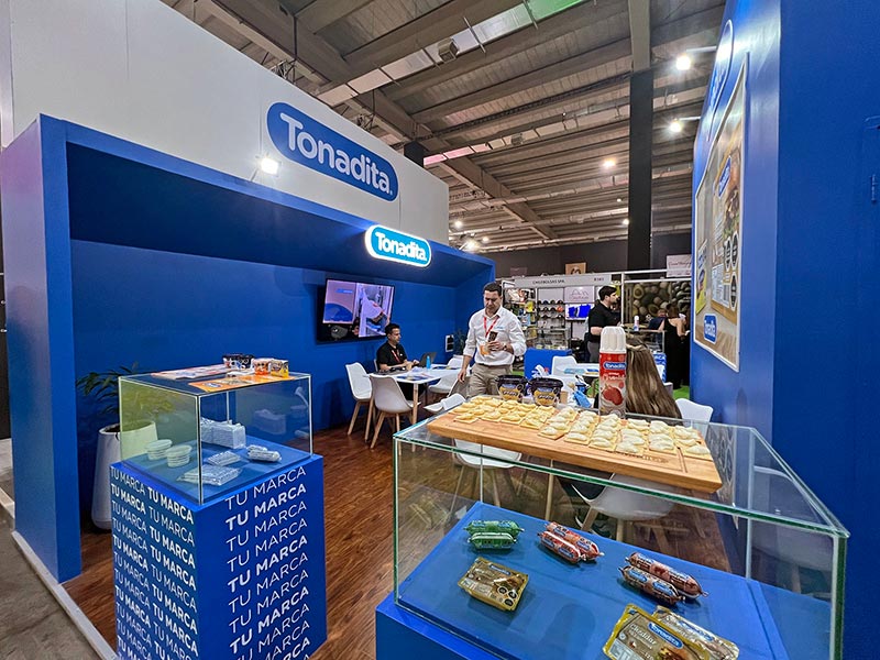 Fotos de la feria Food Service 2025, los Premio Fuego y el Almuerzo de la Fegach