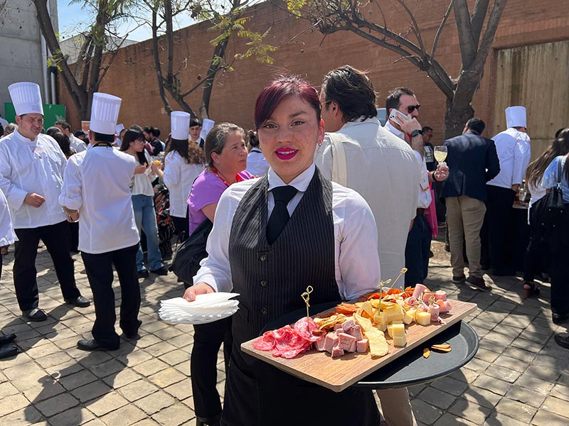 Fotos de la feria Food Service 2025, los Premio Fuego y el Almuerzo de la Fegach