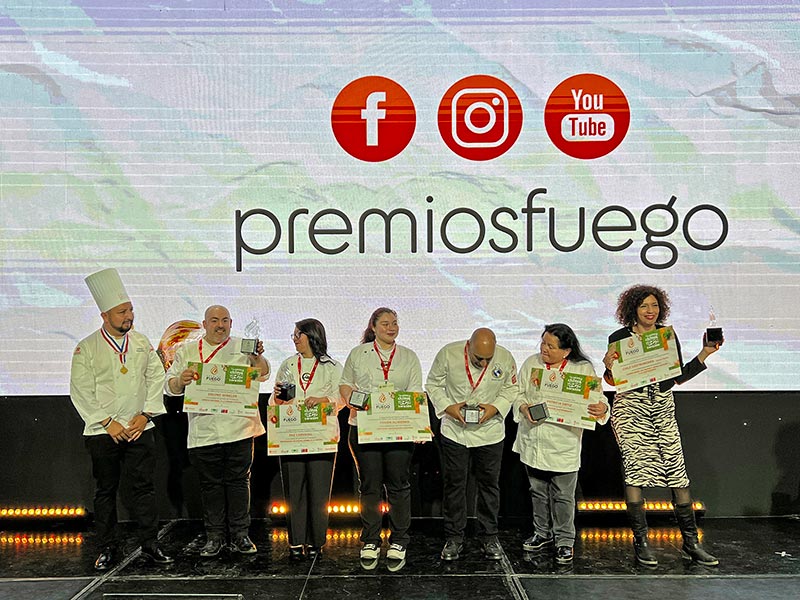 Fotos de la feria Food Service 2025, los Premio Fuego y el Almuerzo de la Fegach