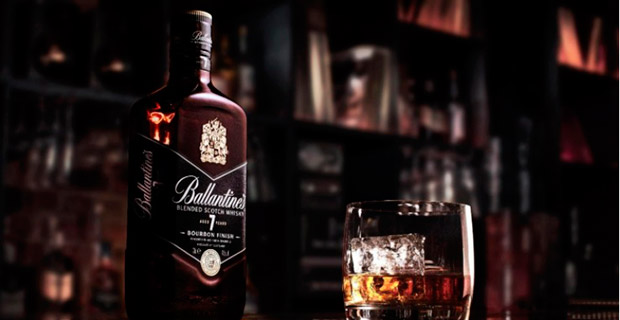 Ballantine's | Acaba de llegar a Chile el nuevo escocs reposado en barricas de Bourbon